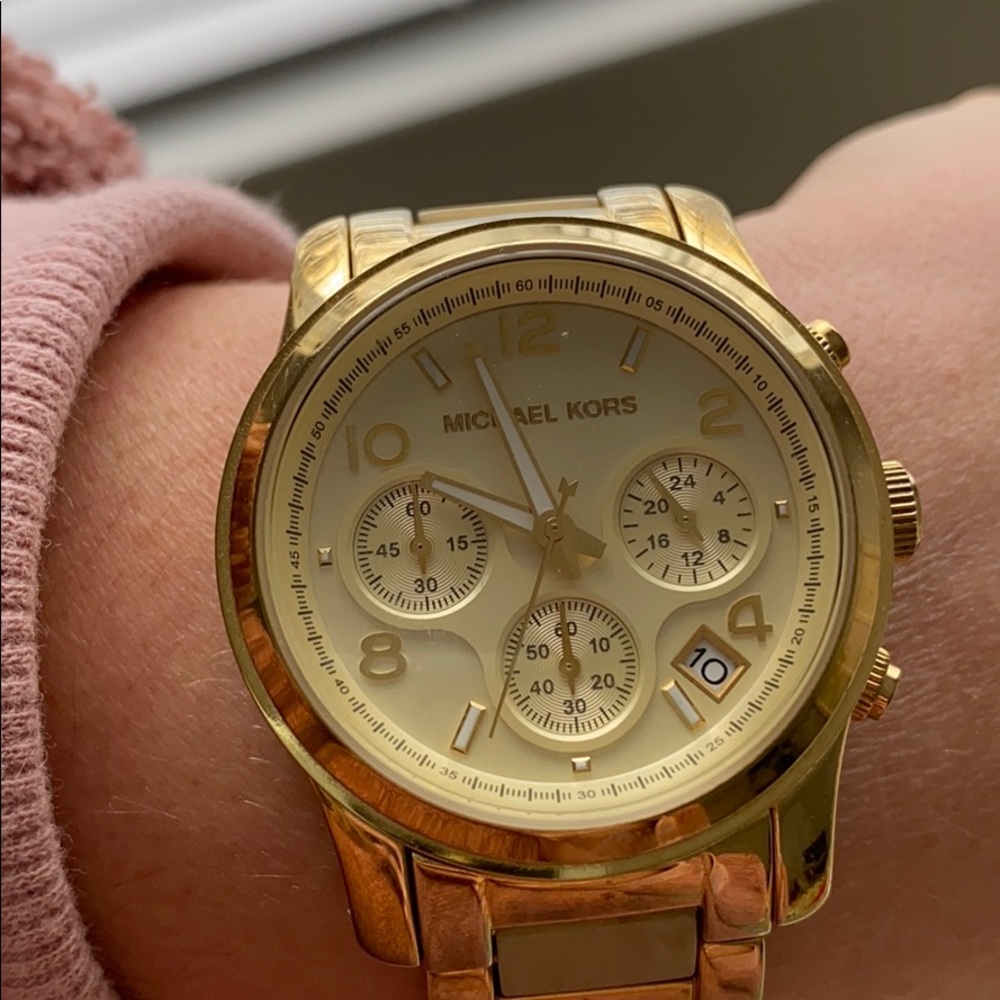 Michael Kors Watch - Picture 3 of 3